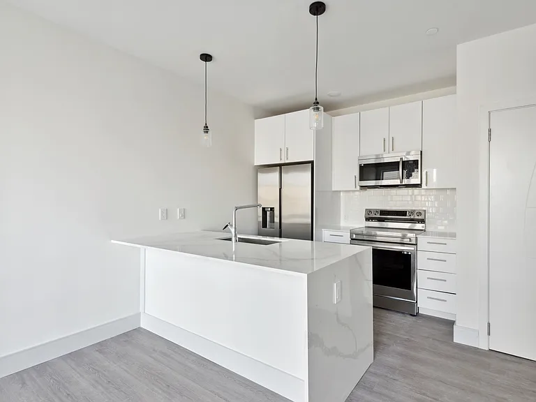 1221 E Fletcher St #405A — Photo 6