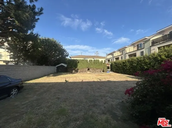 11835 Grevillea Ave, Hawthorne, CA 90250