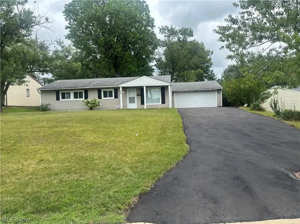 6255 Randolph Rd, Bedford Heights, OH 44146