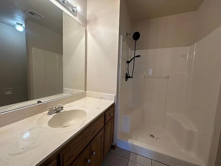 1427 SW 23rd St — Photo 22