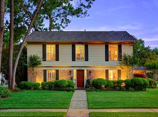 10735 Holly Springs Dr, Houston, TX 77042