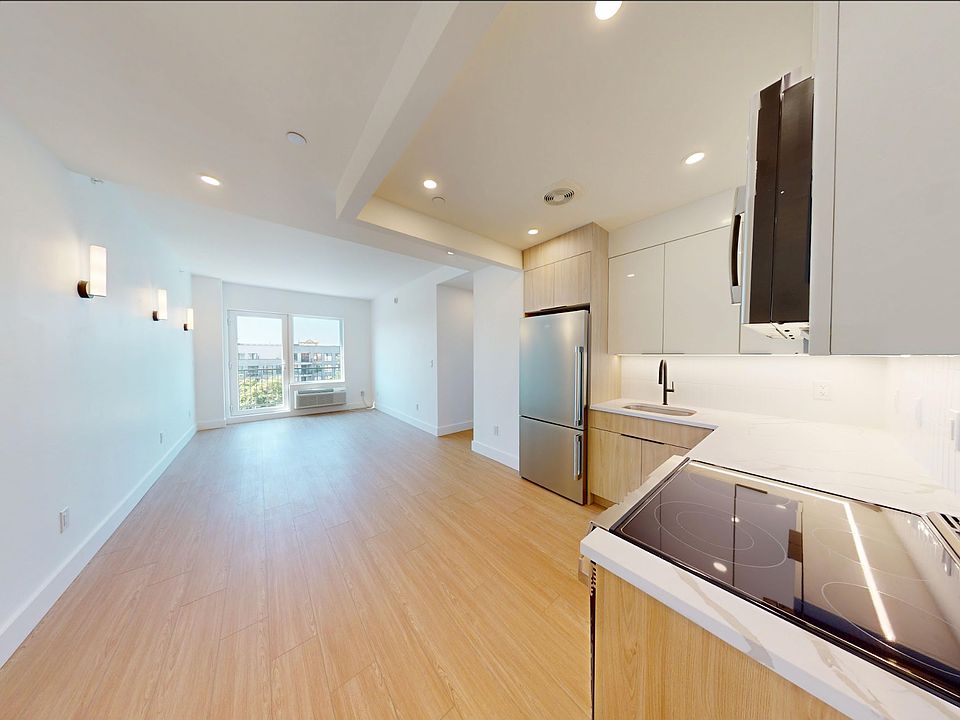 1st image of 70 Woodruff Ave #4B