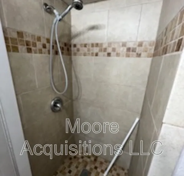 610 W Owings St — Photo 8