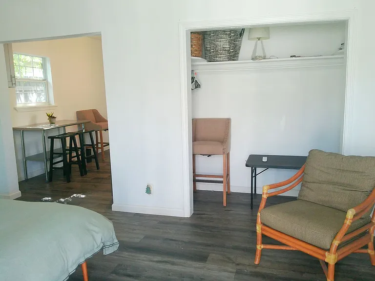 410 Indiana Ave — Photo 14