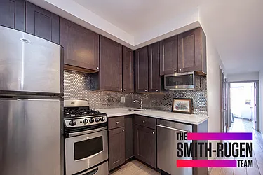 Rented by R New York