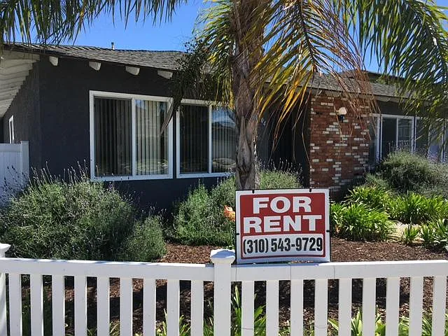 1704 Fern Ave — Photo 15