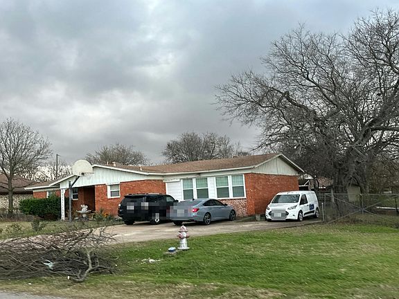 2nd image of 310 Frank Keasler Blvd