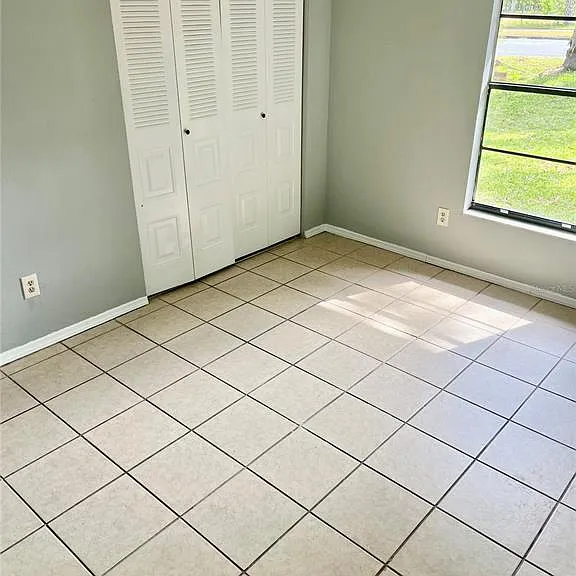 2321 SW 31st Pl #1 — Photo 10