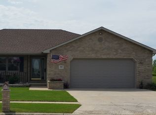 360 Emerald St, Diamond, IL 60416