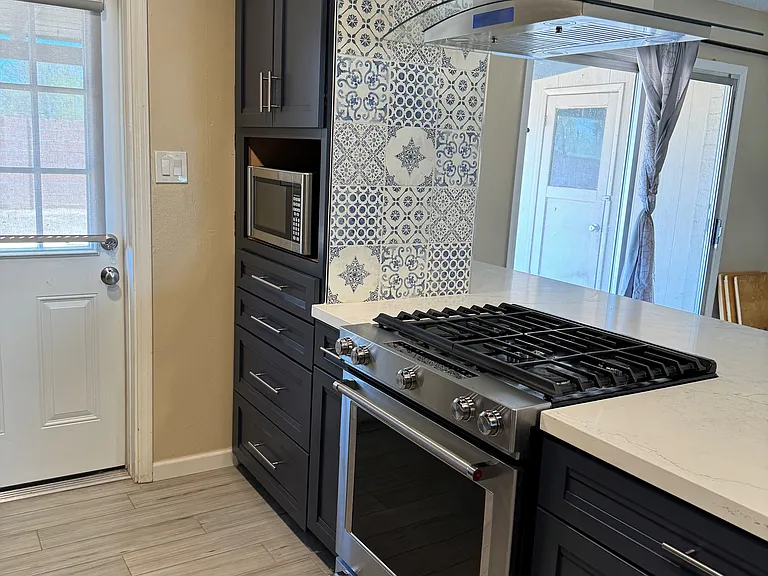 1436 S Beck Ave — Photo 8