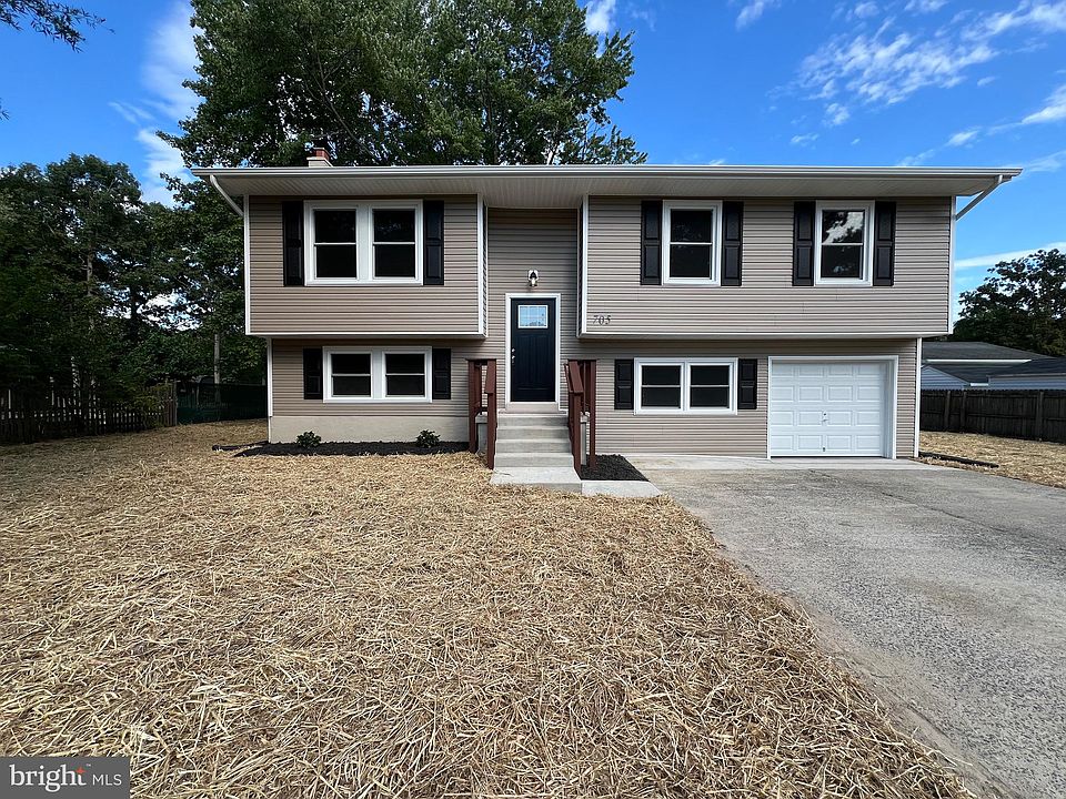 1st image of 705 Sherwood Ln
