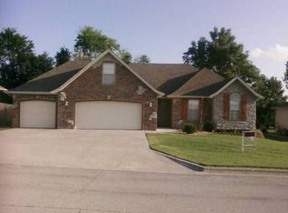 416 E Kay St, Republic, MO 65738