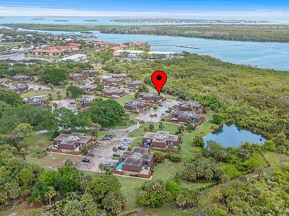 3rd image of 6158 SE Riverboat Drive