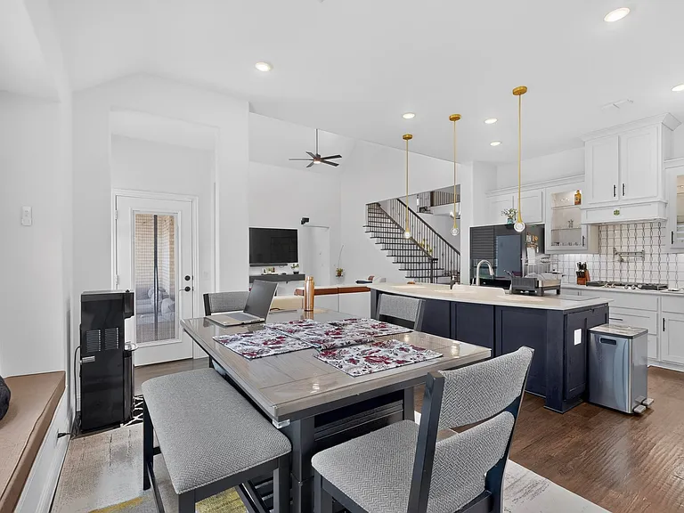 2905 Emerald Trace Dr — Photo 14