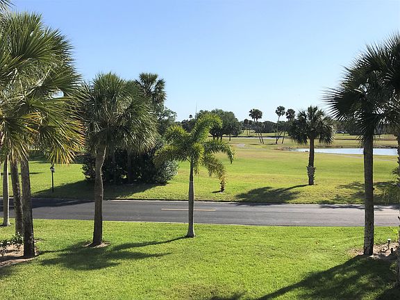 2nd image of 45 Vista Gardens Trl