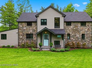5106 Beattys Cir, Buck Hill Falls, PA 18325
