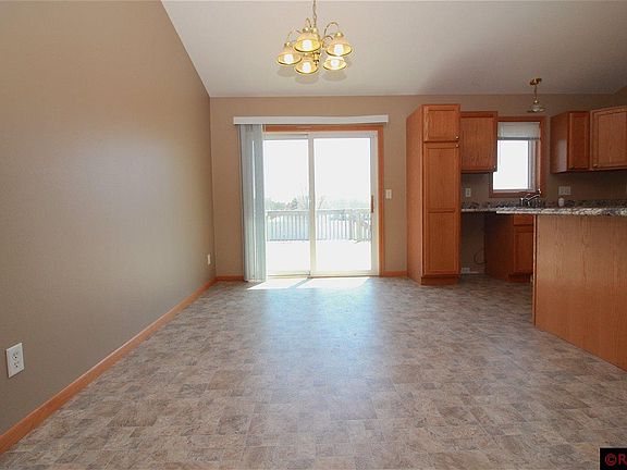 5th image of 501 Grayhawk Dr