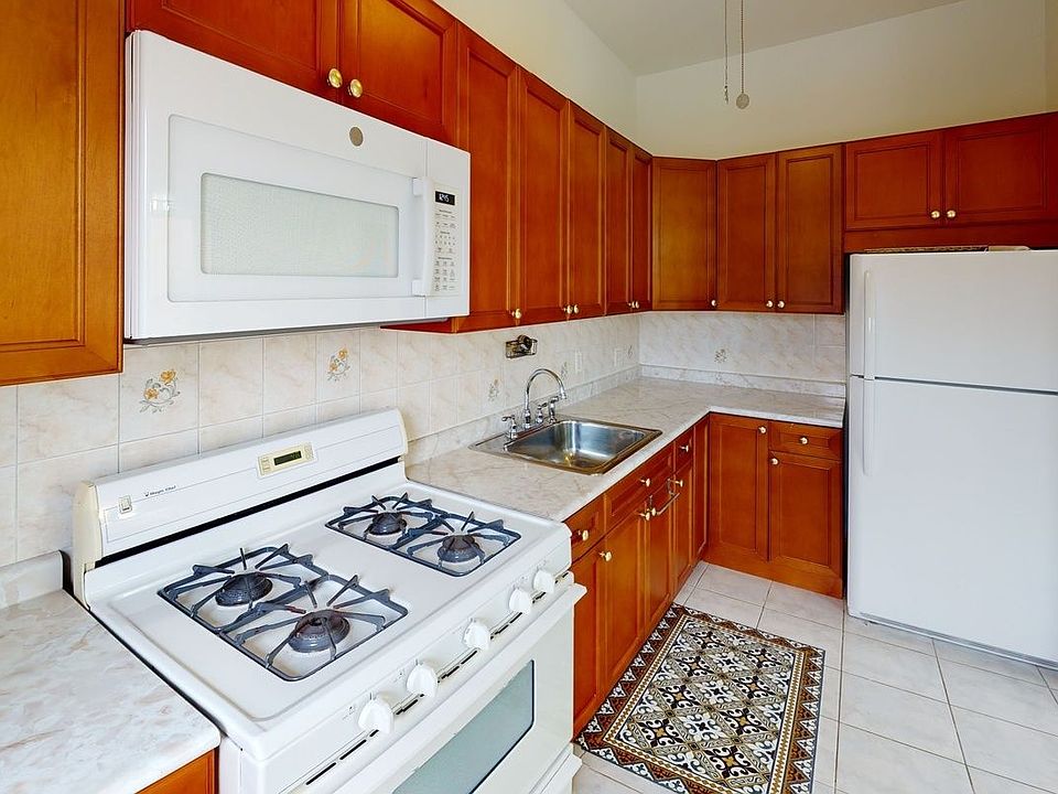 1st image of 22-30 38th St #2
