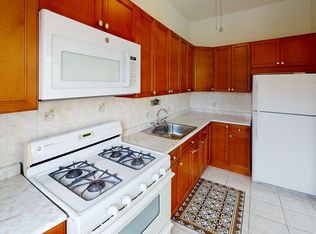 22-30 38th St #2, Astoria, NY 11105