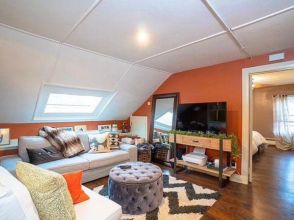 5th image of 24 Washington St #3