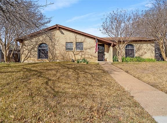 4th image of 1418 Capetown Dr