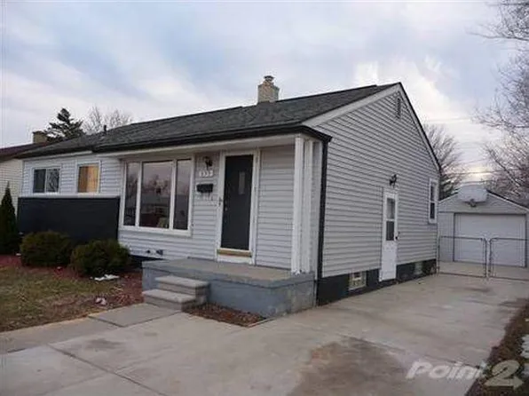899 Douglas St, Garden City, MI 48135