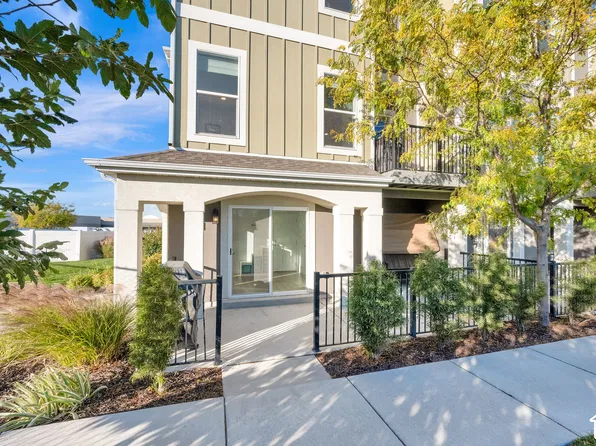 3901 W Kinglassie Ct, Taylorsville, UT 84129