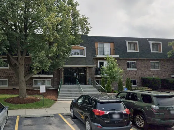 3855 N Parkway Dr APT 3A, Northbrook, IL 60062