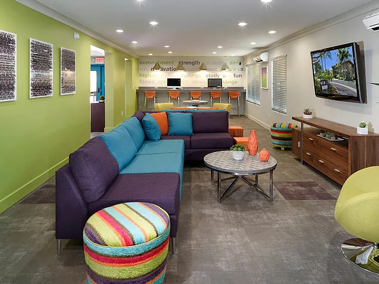 UCA Apartments — Photo 10