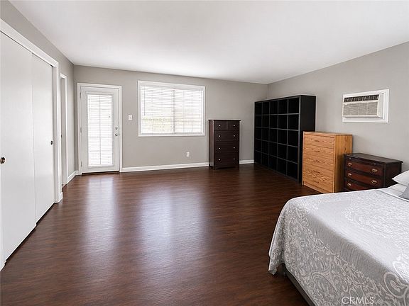 3rd image of 8331 Beverly Dr