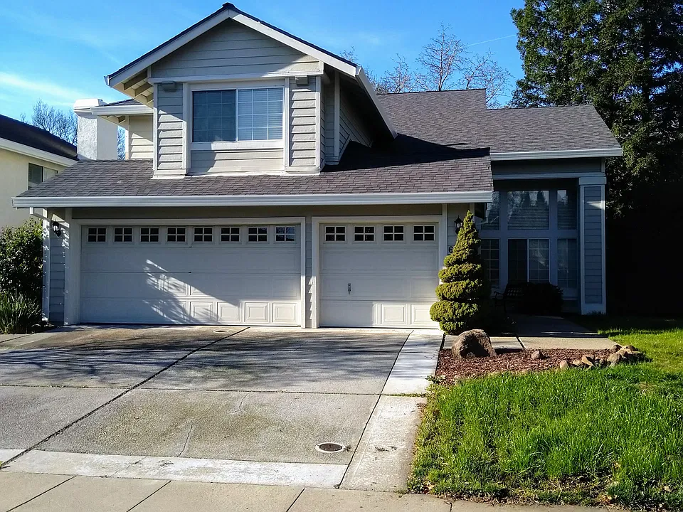 6220 Cameo Dr