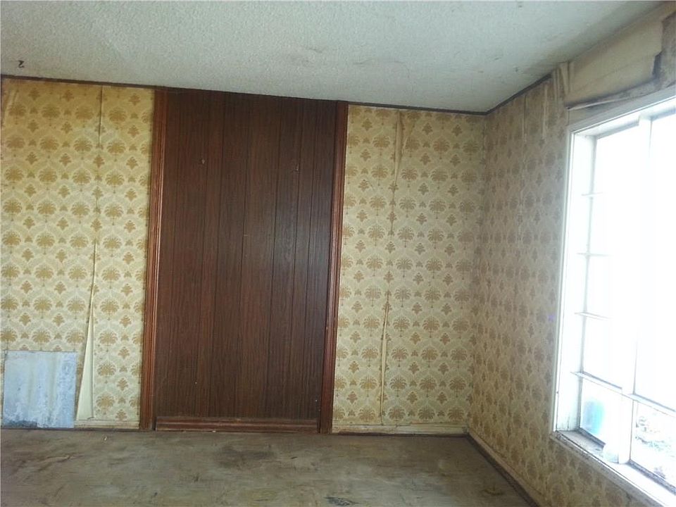 1st image of 5104 Hercules Ave