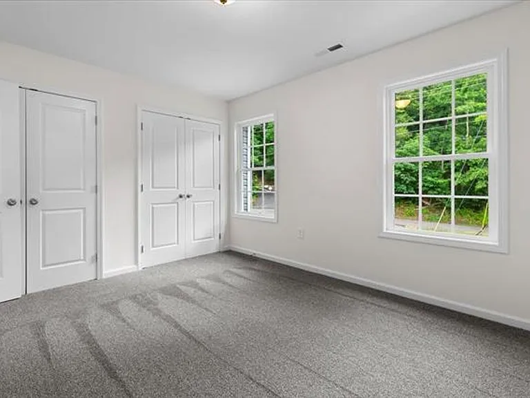 220 Bishop Rd — Photo 9