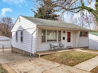 825 Edgar Rd, Saint Louis, MO 63119