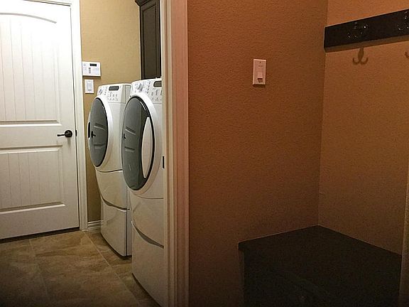 4th image of 50 N Whistling Swan Pl
