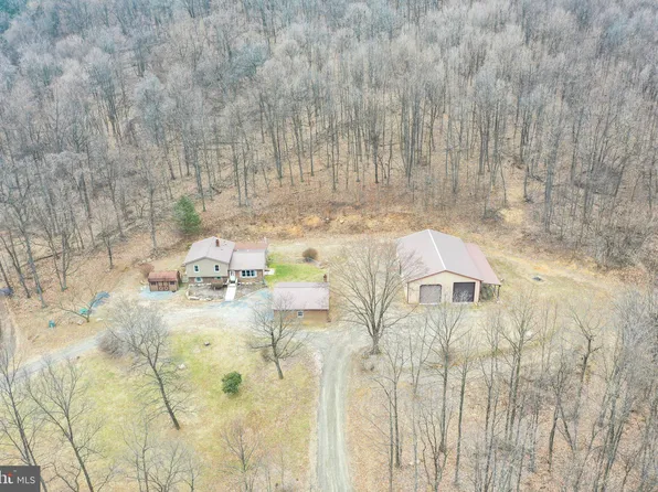 11430 Skyline Dr, Orrstown, PA 17244