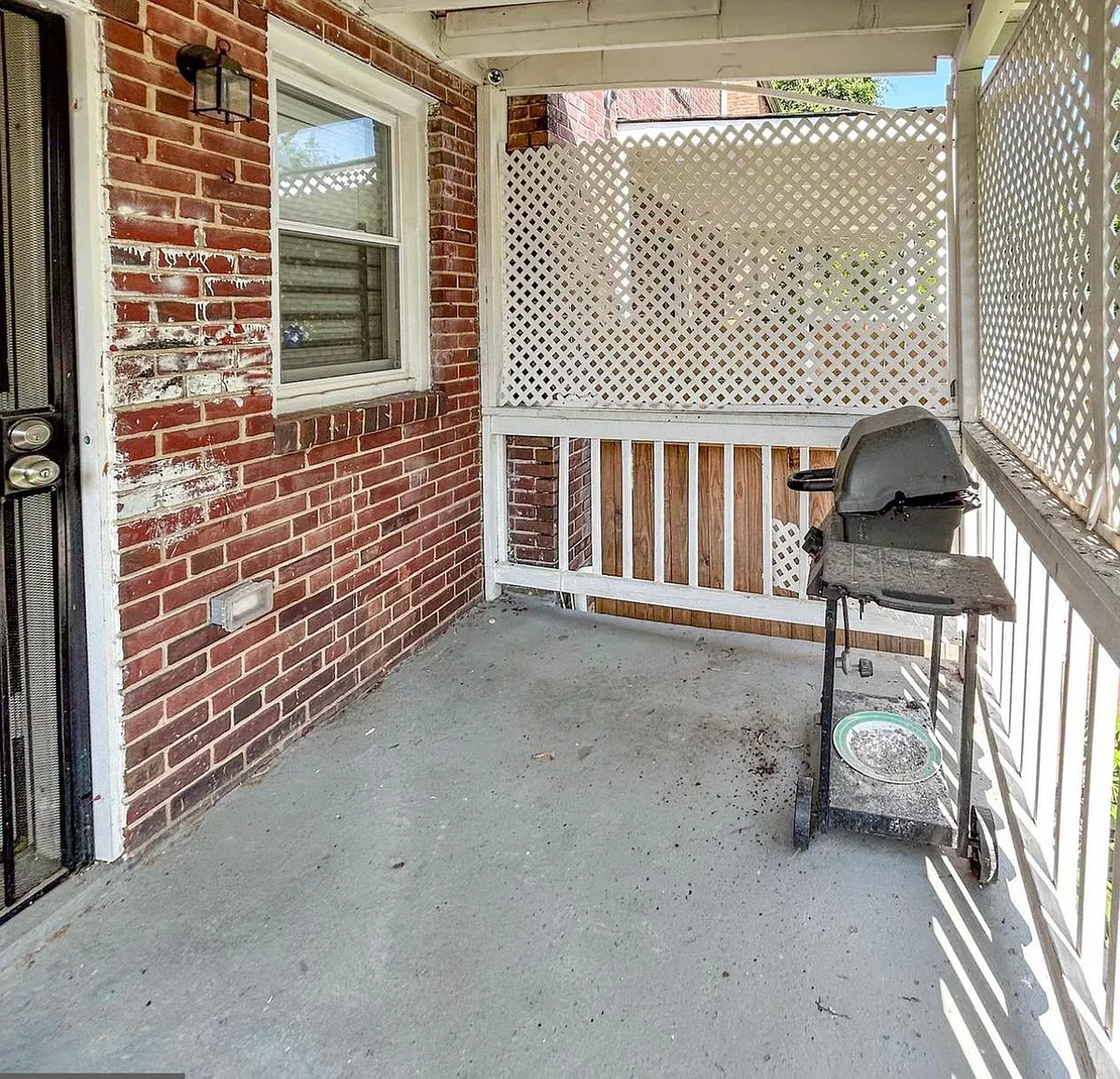 Back Porch - 5213 Cuthbert Ave