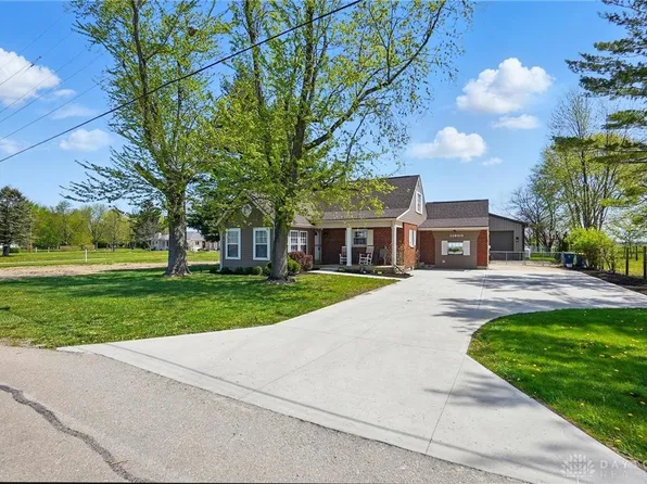 11600 Pansing Rd, Brookville, OH 45309