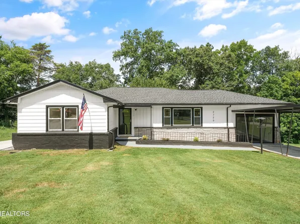 2329 Skyview Dr, Maryville, TN 37803