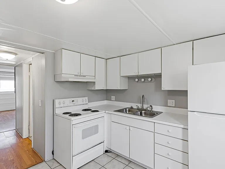 660 & 672 Flint Rd — Photo 19