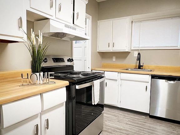 5th image of 5313 Brantford Ave