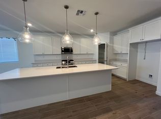 7424 Musa Grove Ave, Bakersfield, CA 93313