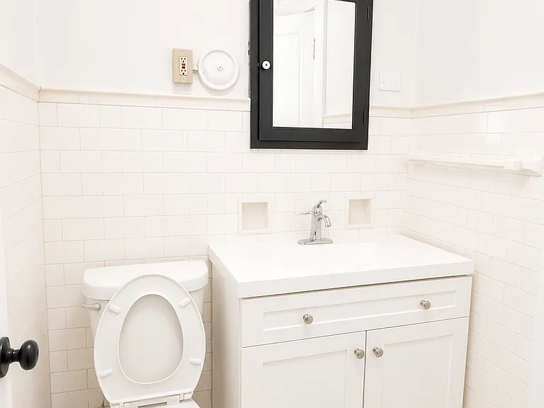 248 Morris St #2 — Photo 6
