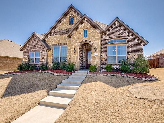 3rd image of 1025 Northwood Ln