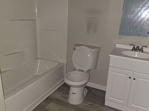 3rd image of 152 River St #5