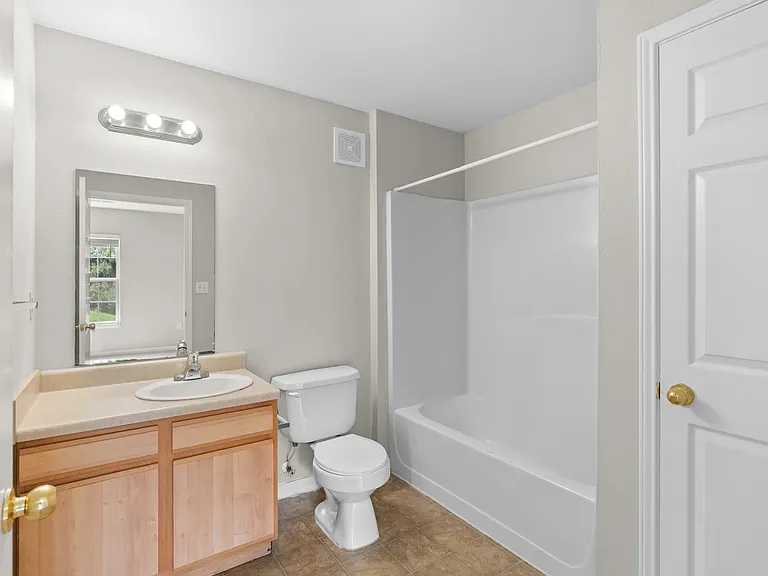 Stonebridge Apartments — Photo 37