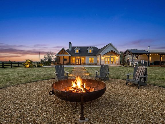 3rd image of 2190 Apalachee Rd