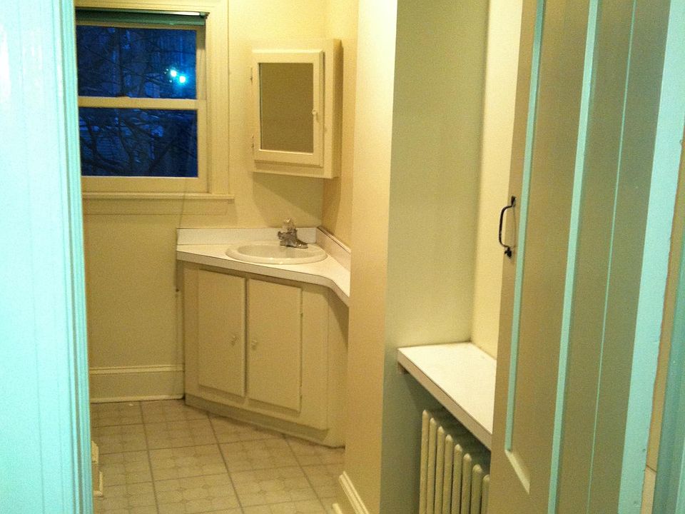 Bathroom (rear of apartment)