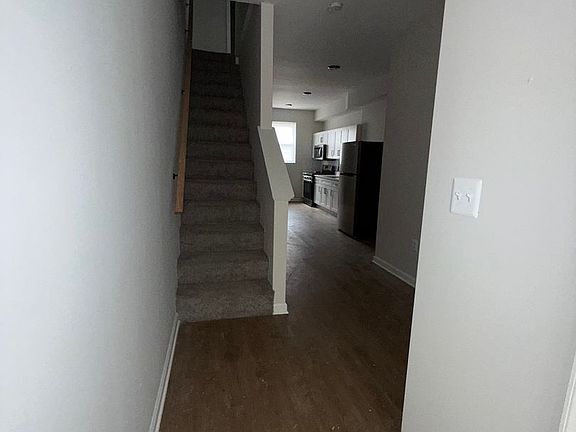 2nd image of 1811 N Dukeland St