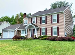 3600 Canoe Birch Ct, Fairfax, VA 22033
